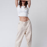 Kleiner Klopfer | Besticktes Bio Baumwoll Cropped T-Shirt