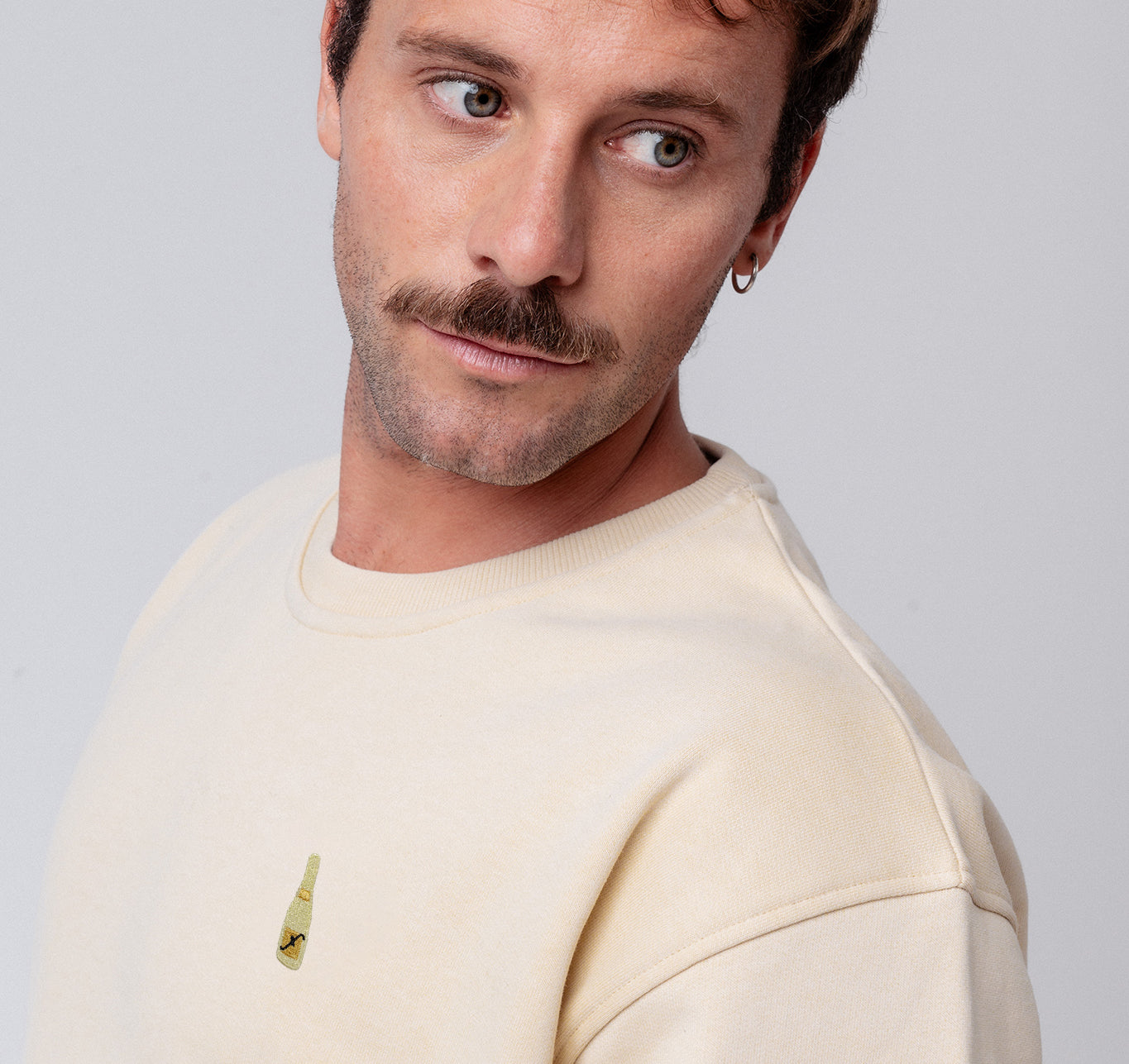 Freixenet | Bestickter Bio-Baumwoll Unisex Pullover