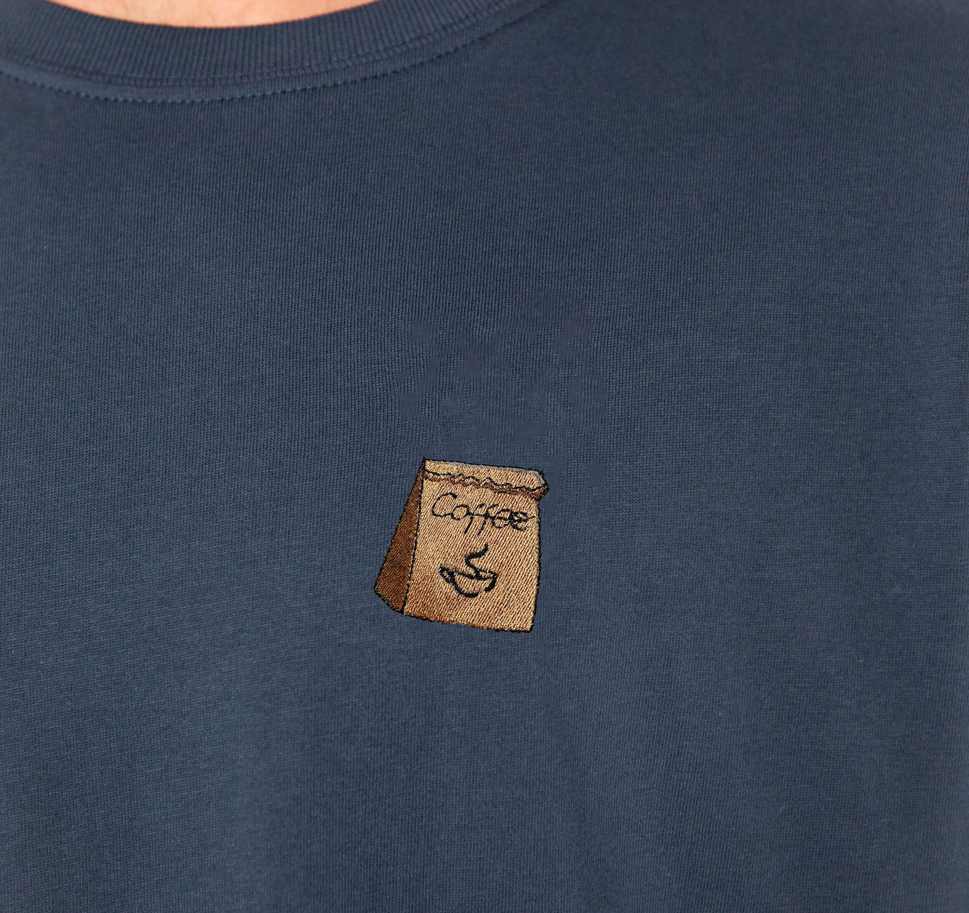 Coffee Bag | Besticktes Bio Baumwoll Unisex T-Shirt