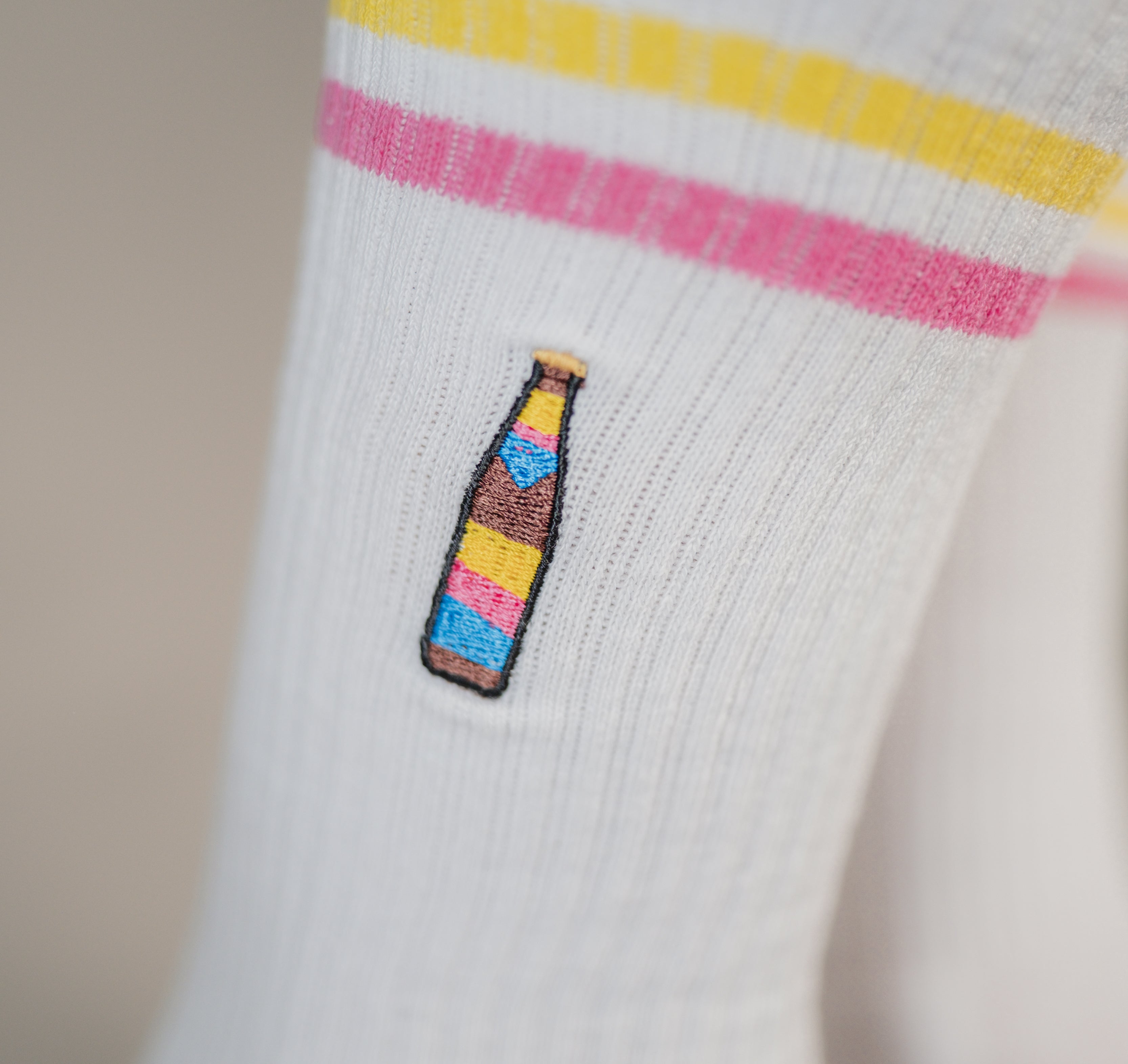 Cola Mix | Embroidered organic cotton socks