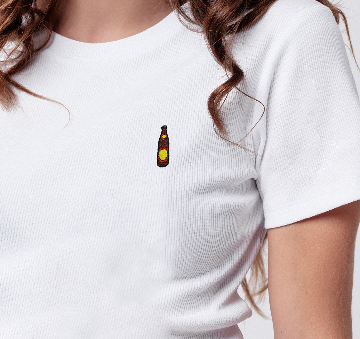 Hofei | Besticktes Bio Baumwoll Cropped T-Shirt