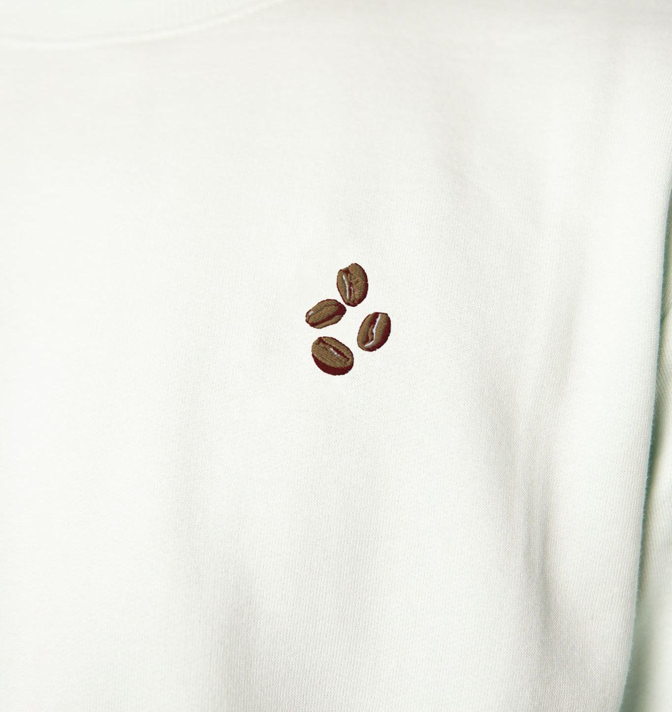 Coffee beans | Bestickter Bio-Baumwoll Unisex Pullover