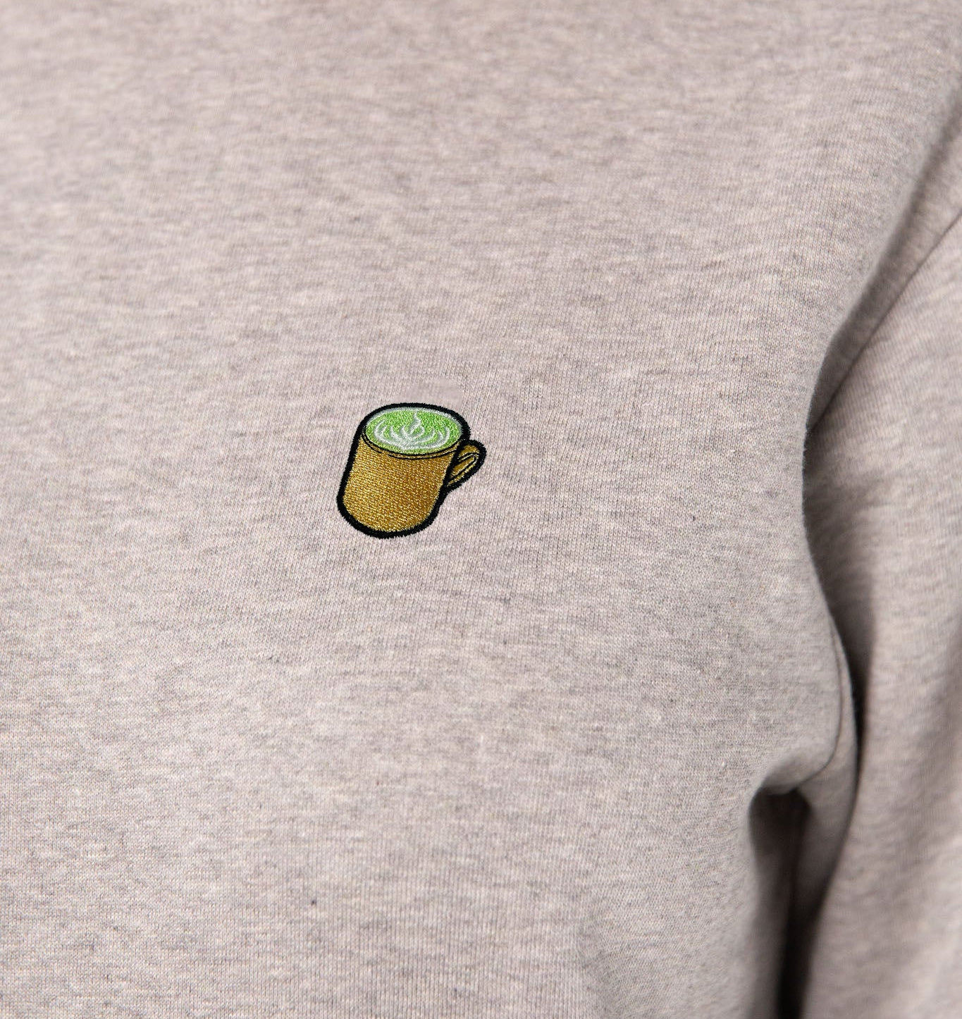 Matcha Latte  | Bestickter Bio-Baumwoll Frauen Pullover