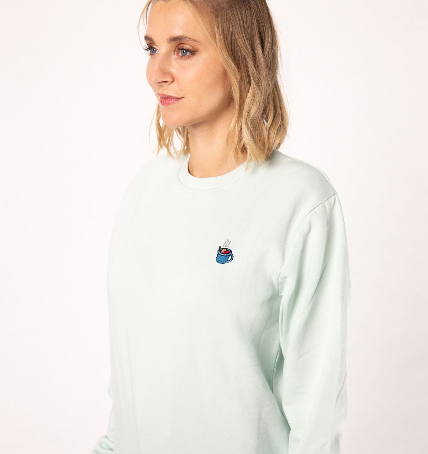Glühwein | Embroidered organic cotton women's sweater