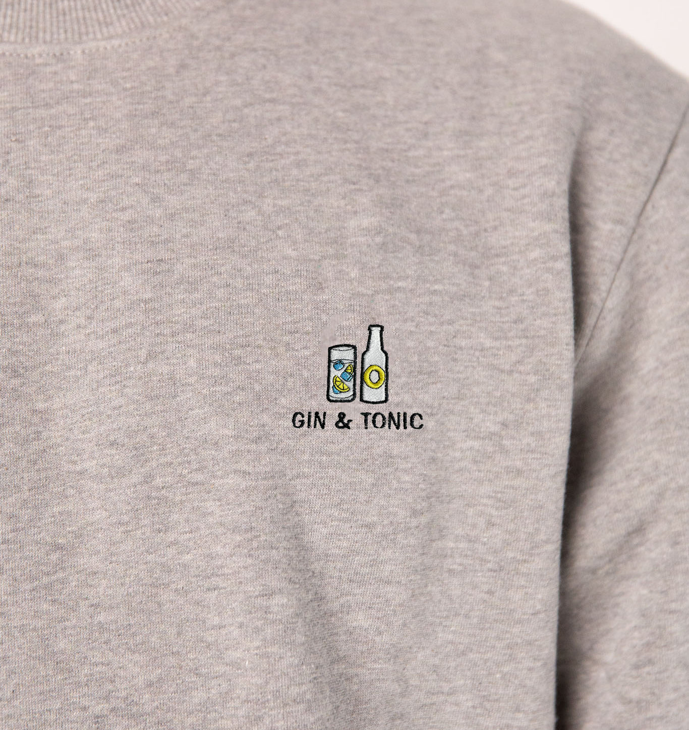 TAILORED TASTES Gin Tonic | Bestickter Bio-Baumwoll Unisex Pullover