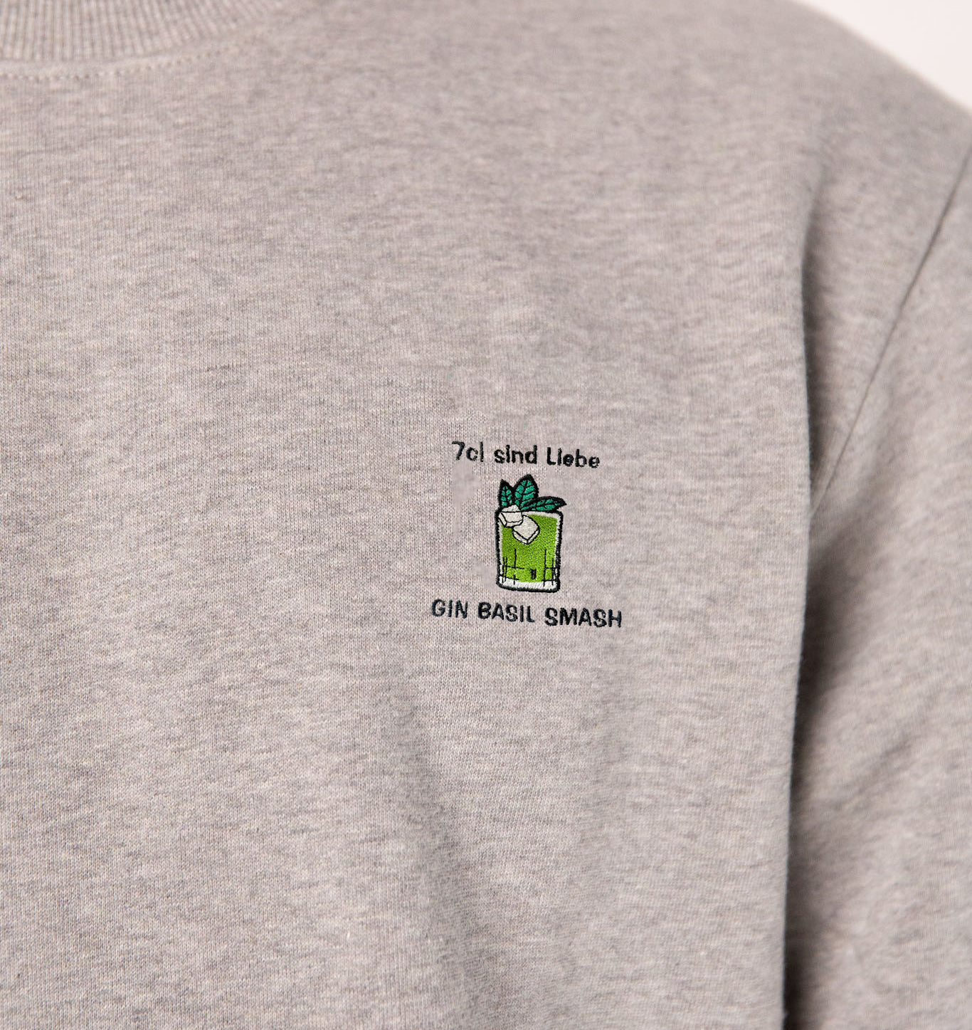 TAILORED TASTES Gin Basil Smash | Bestickter Bio-Baumwoll Unisex Pullover